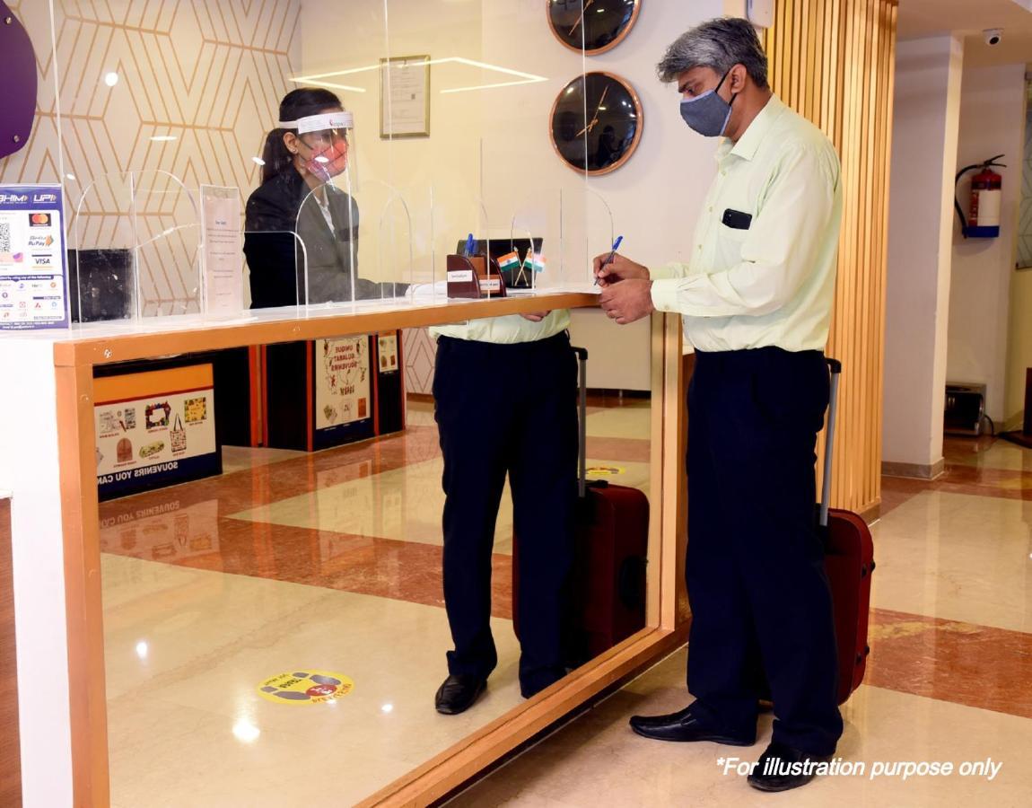 Hotel Vaccinated Staff - Collection O 41226 Ramji'S Residency Gole Colony Nashik Esterno foto